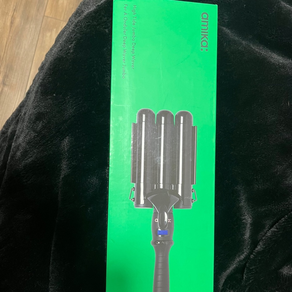 amika Hair Waver - Black and Green